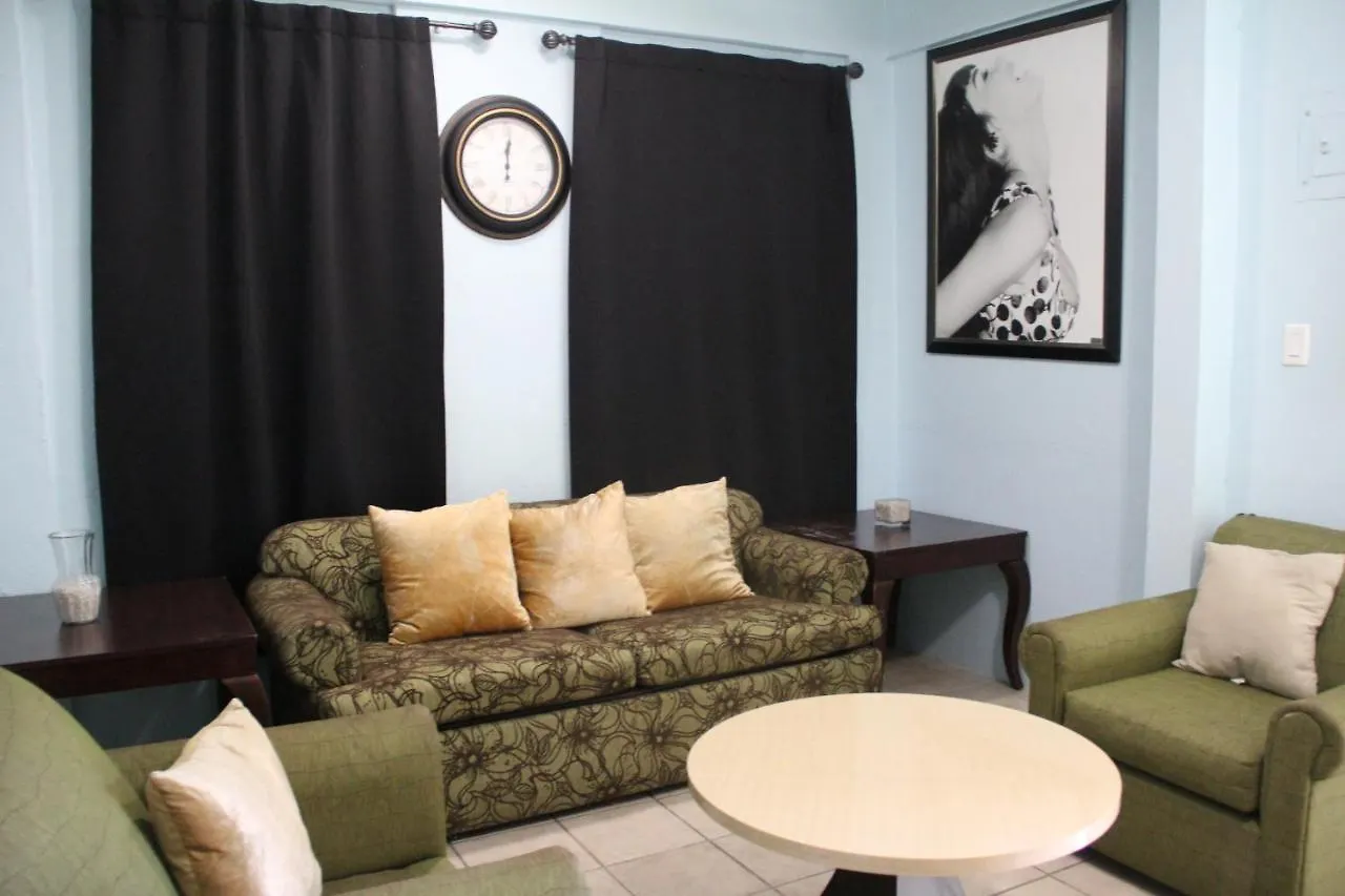 Aponte-Walking Distance To Ocean Park Beach, Restaurants, Bars, Trendy Calle Loiza Villa San Juan Holiday home